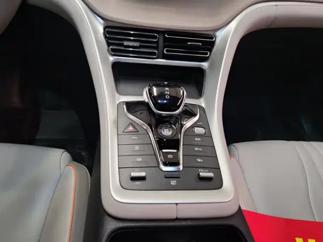 BYD Song Pro — Фото автомобиля 16
