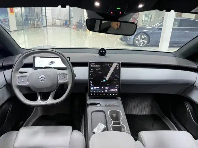 Nio ET5 Touring — Фото автомобиля 12