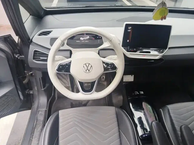 Volkswagen ID.3 — Фото автомобиля 14