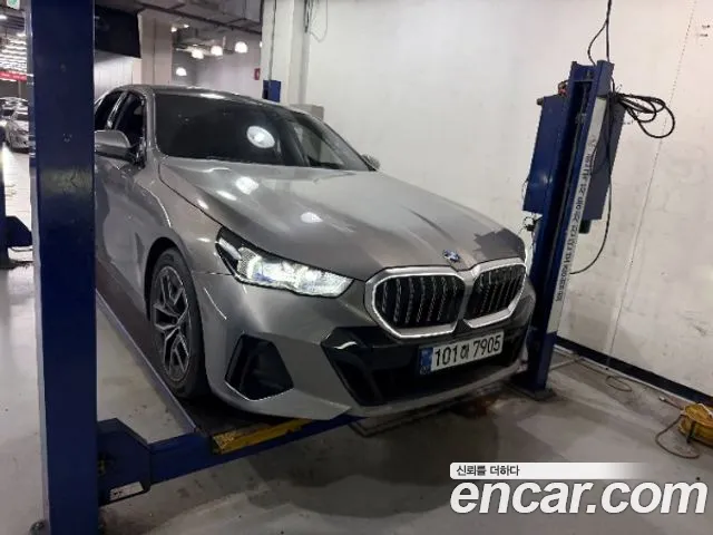 Фотография автомобиля — BMW 5 Series G60