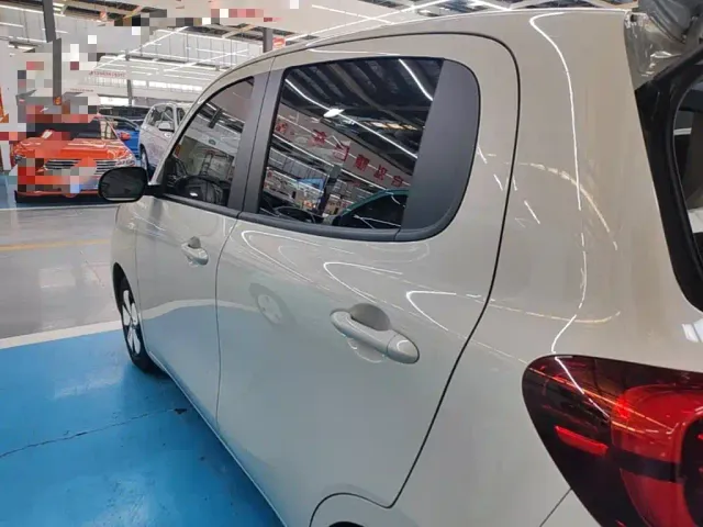 Wuling Hongguang Mini EV — Фото автомобиля 4