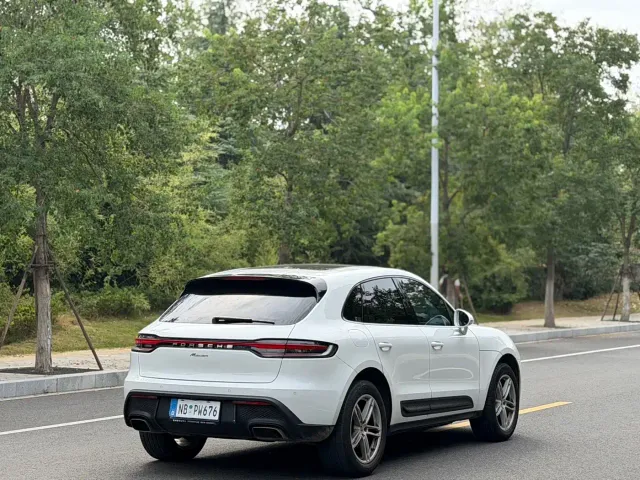 Porsche Macan — Фото автомобиля 14