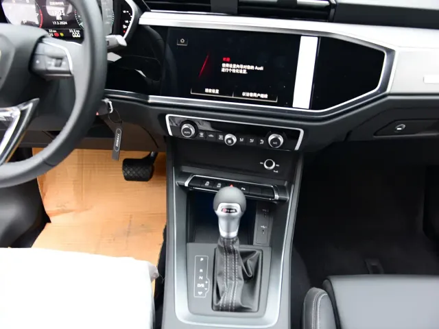 Audi Q3 — Фото автомобиля 20