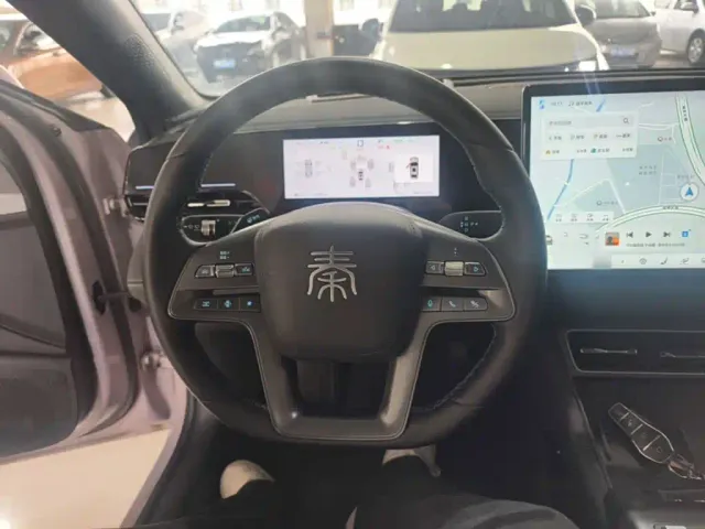 BYD Qin L — Фото автомобиля 10