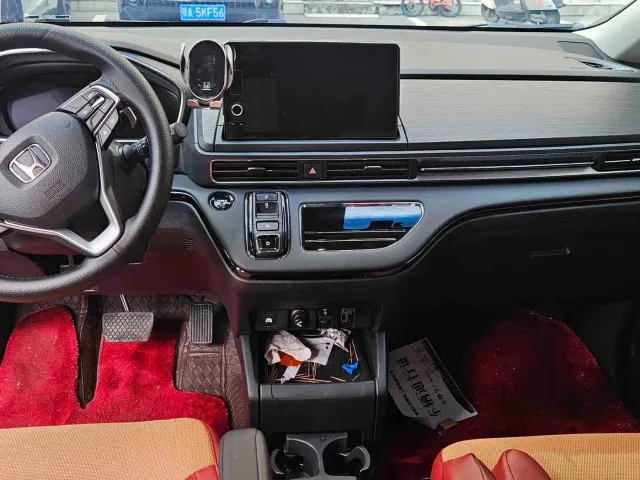 Honda Elysion — Фото автомобиля 5