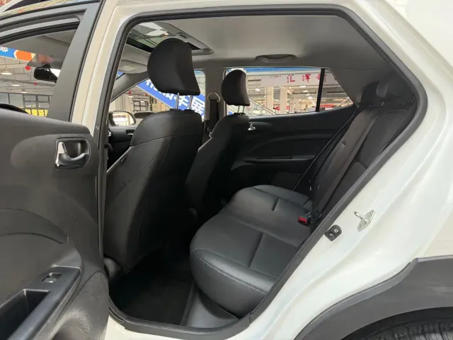 Kia KX1 — Фото автомобиля 10