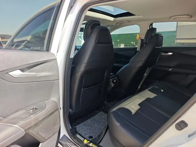 Changan Eado — Фото автомобиля 7