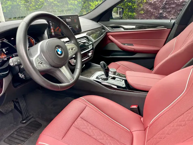 BMW 5 Series — Фото автомобиля 16