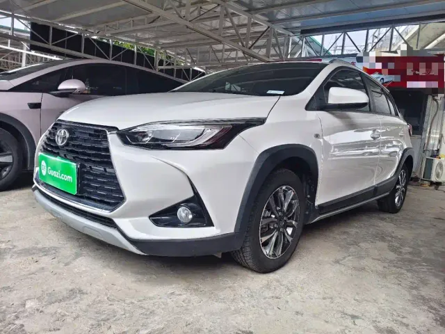 Фотография автомобиля — Toyota YARiS L Zhi Xuan