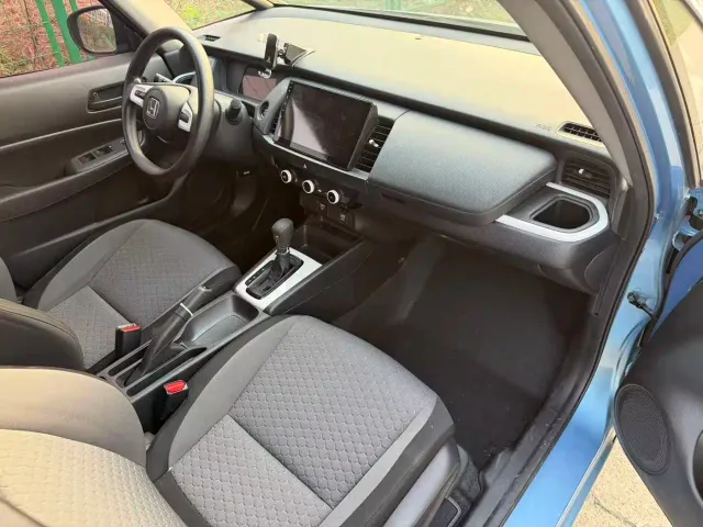 Honda Fit — Фото автомобиля 6