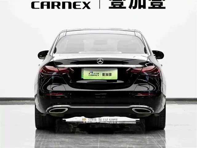 Mercedes-Benz E-Class — Фото автомобиля 5