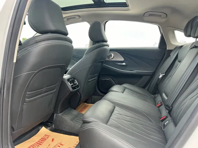 Chery Arrizo 8 — Фото автомобиля 10