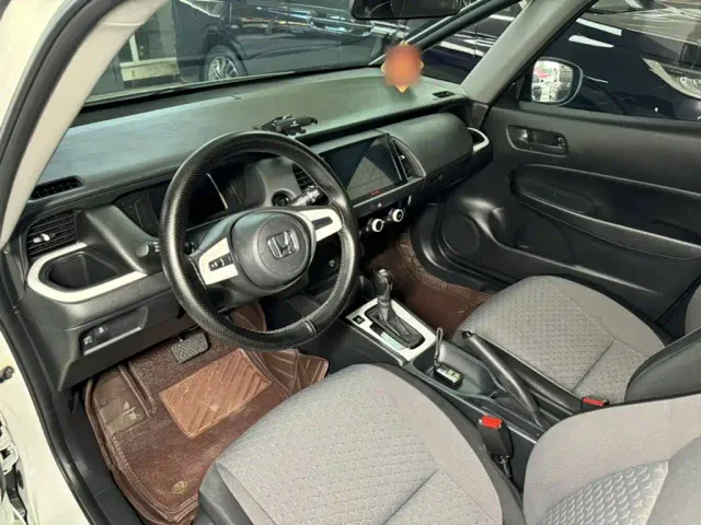 Honda Fit — Фото автомобиля 10