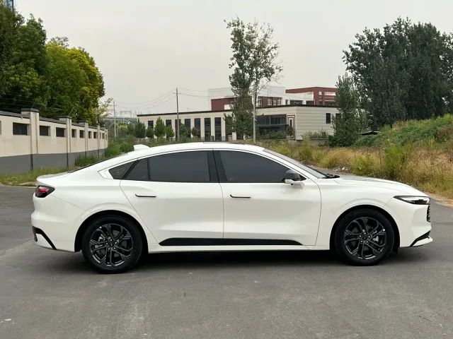 Ford Mondeo — Фото автомобиля 5