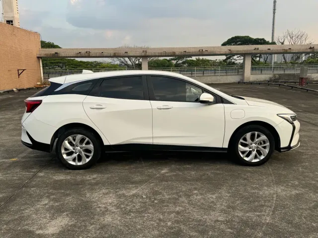 Buick Velite 6 — Фото автомобиля 7