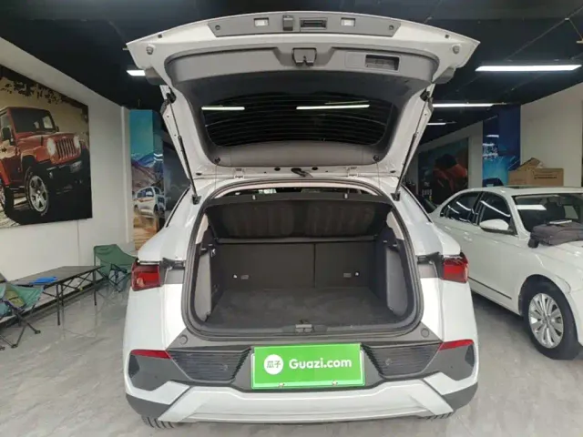BYD Yuan PLUS — Фото автомобиля 18