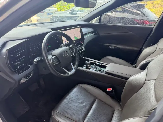 Lexus RX — Фото автомобиля 4