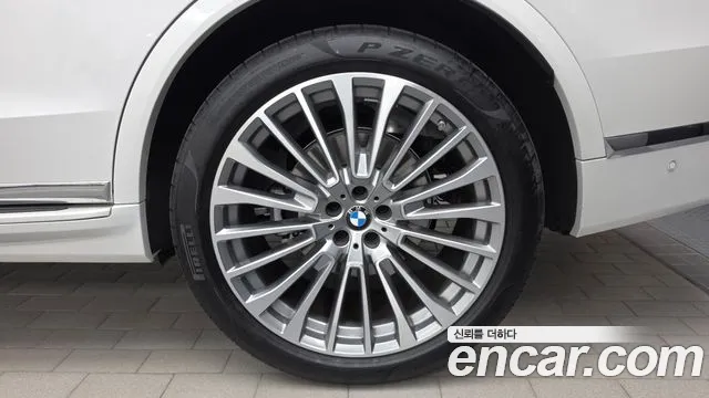 BMW X7 — Фото автомобиля 20