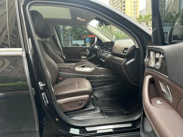Mercedes-Benz GLE-Class — Фото автомобиля 19