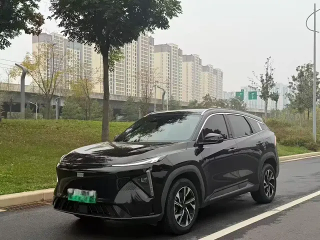 Фотография автомобиля — Geely Galaxy L7