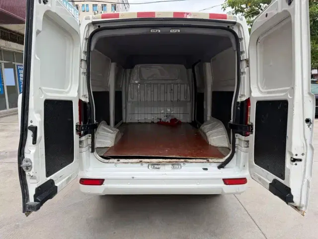 Dongfeng Yufeng Yufeng EM26 — Фото автомобиля 8