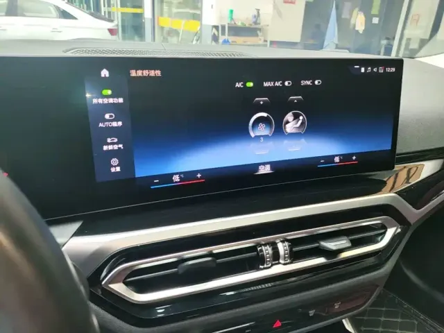BMW i3 — Фото автомобиля 12