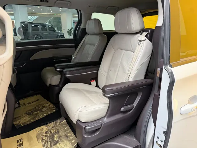 GAC Trumpchi M8 — Фото автомобиля 7