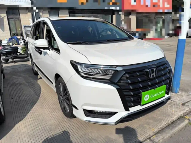 Honda Elysion — Фото автомобиля 3