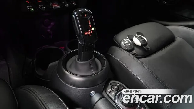 MINI Cooper — Фото автомобиля 9