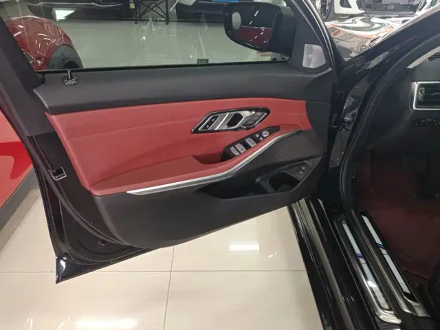 BMW 3 Series — Фото автомобиля 7