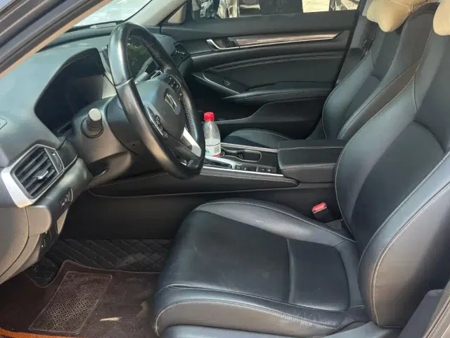 Honda Accord — Фото автомобиля 4