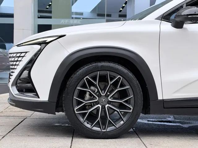 Changan UNI-T — Фото автомобиля 4