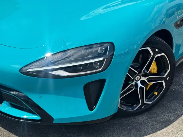 Xiaomi SU7 — Фото автомобиля 4