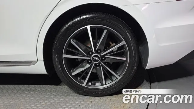 Hyundai Grandeur New — Фото автомобиля 6