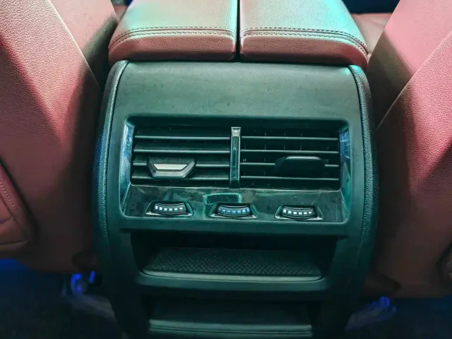 BMW X5 — Фото автомобиля 6