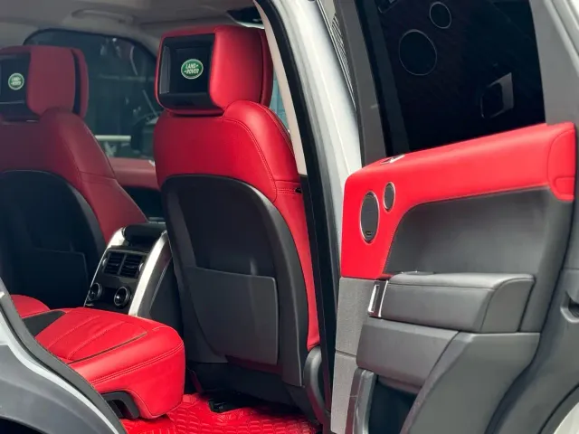 Land Rover Range Rover Sport — Фото автомобиля 9