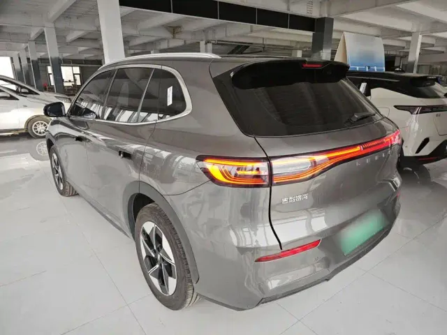Geely Galaxy E5 — Фото автомобиля 4