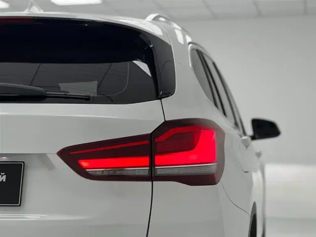 BMW X1 — Фото автомобиля 8