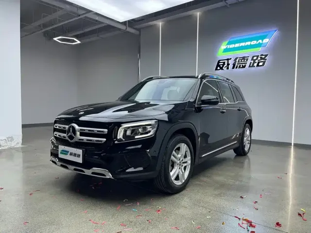 Фотография автомобиля — Mercedes-Benz GLB-Class