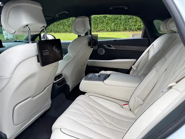 Genesis Pure Electric G80 — Фото автомобиля 4