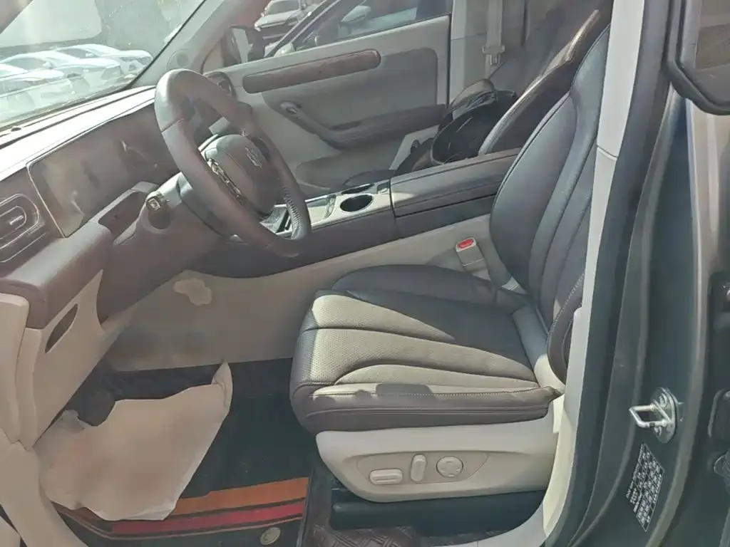 Leapmotor Leapmotor C11 2021 Facelift Luxury Edition — Фото автомобиля 14