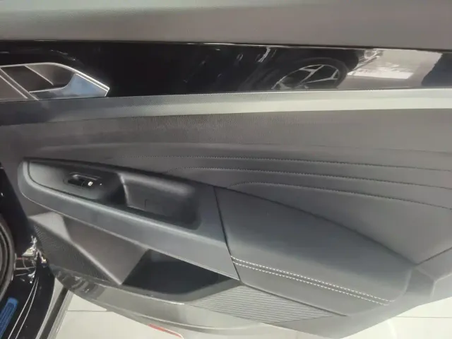 Volkswagen Passat — Фото автомобиля 21