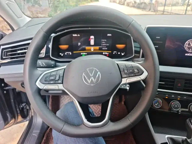 Volkswagen Sagitar — Фото автомобиля 6