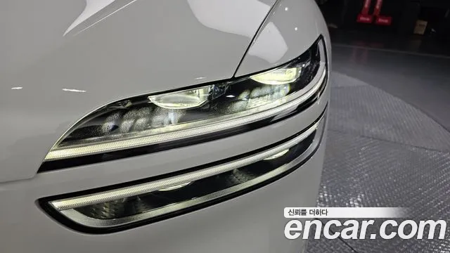 Genesis GV70 2.5T Бензин 2WD — Фото автомобиля 22
