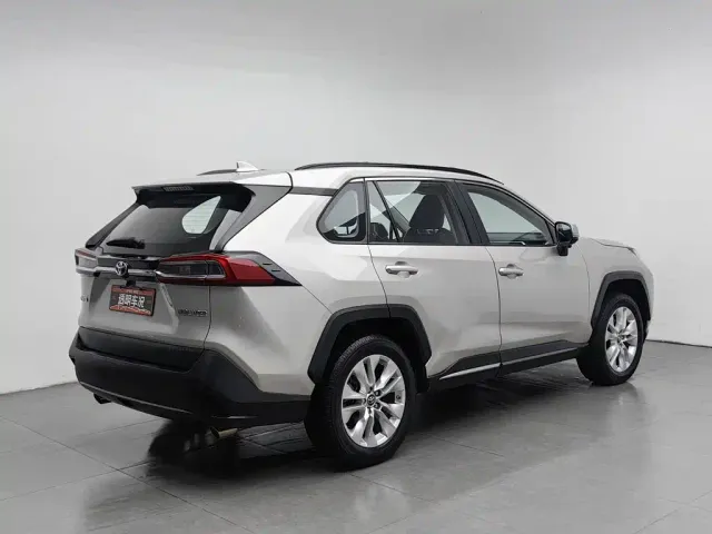 Toyota Wildlander — Фото автомобиля 2