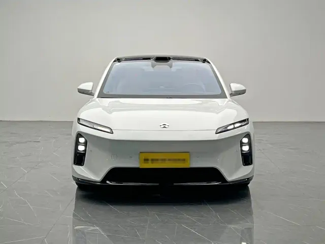 Nio ET5 — Фото автомобиля 2