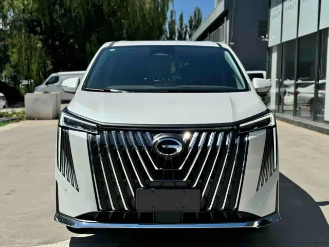 GAC Trumpchi M8 — Фото автомобиля 2