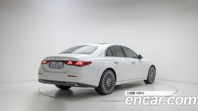 Mercedes-Benz E-Class W213 — Фото автомобиля 2