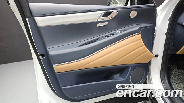 Genesis GV80 — Фото автомобиля 13