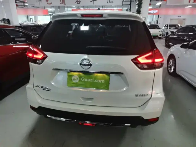 Nissan X-Trail — Фото автомобиля 5